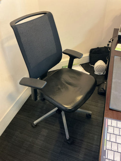 Fauteuil à roulettes